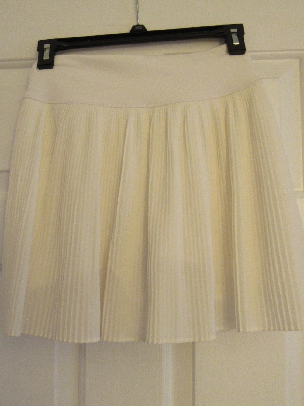 Yogalicious M White Pleated Athletic Mini Skort